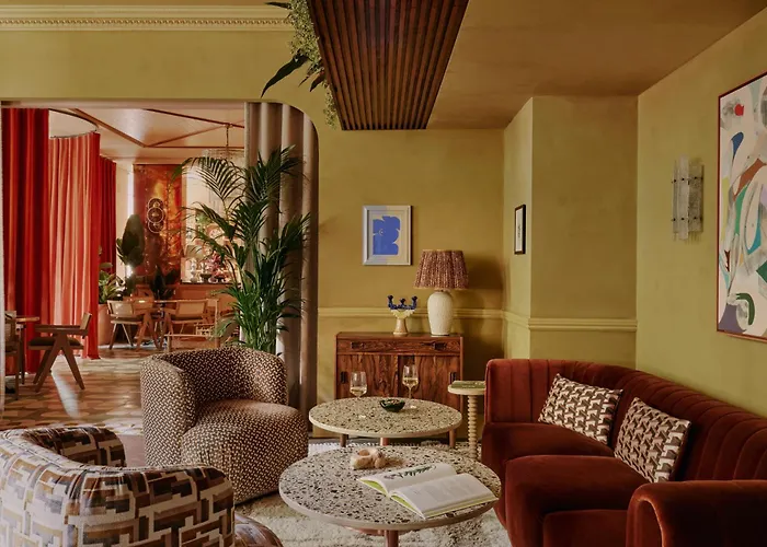 Hotel Ember Locke Kensington